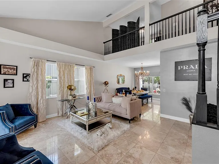 13115 Royal George Ave — Photo 6