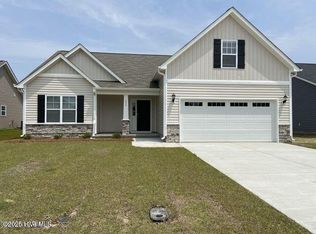 252 Sequoia Dr, Greenville, NC 27858