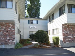 1720 SE Main St #11, Portland, OR 97214