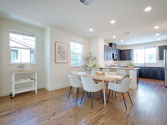 5th image of 1023 Abruzzo Ln Unit 1
