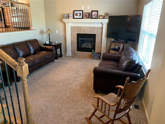 5th image of 1618 NW Nicholas Dr