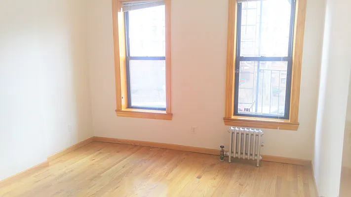 Rented by Downtown Mgt & Realty LLC | media 5