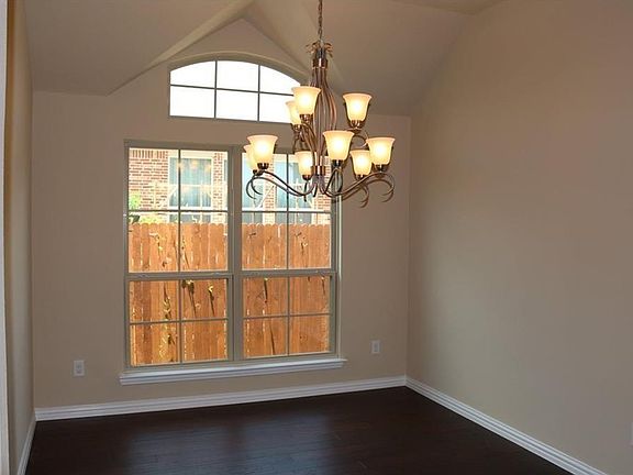 4th image of 205 Palomino Dr