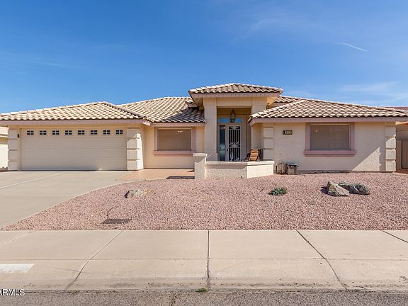 2nd image of 10910 E MEDINA Avenue