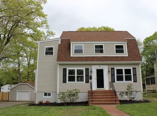 45 Woodlawn St, Randolph, MA 02368