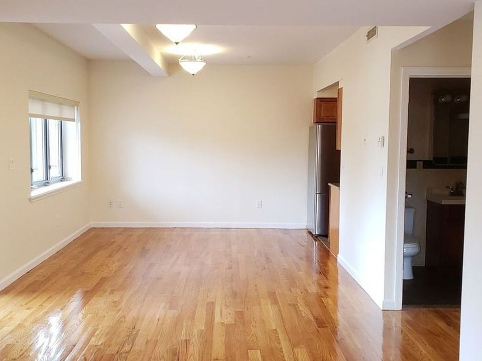 1st image of 28-43 37th St #3R