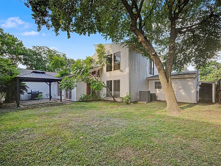 2723 Nottingham St — Photo 47