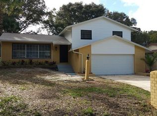 1910 Red Fox Ln, Brandon, FL 33510