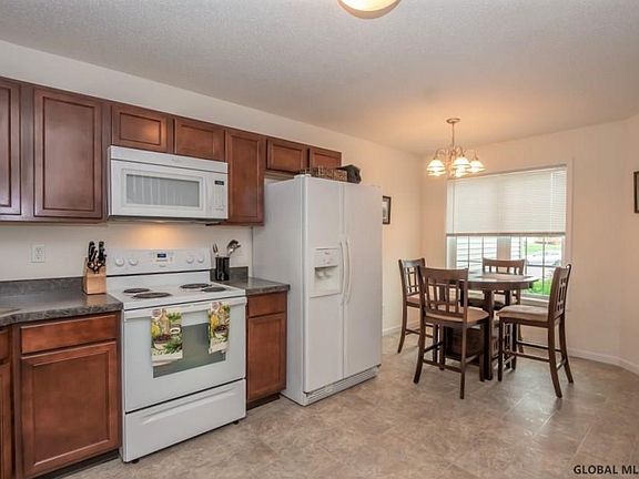 5th image of 6B Breezy Pointe Dr