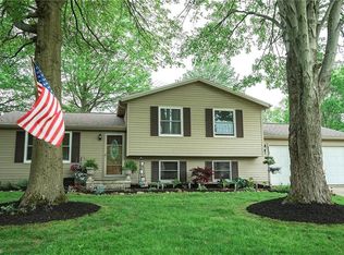 4380 Cherryhurst Dr, Stow, OH 44224