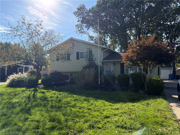 6104 Olive Ave, North Ridgeville, OH 44039