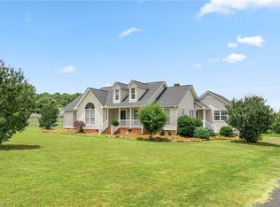 7111 Summerdale Rd, Elon, NC 27244