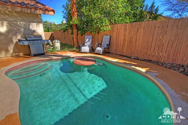 1st image of 52760 Avenida Diaz
