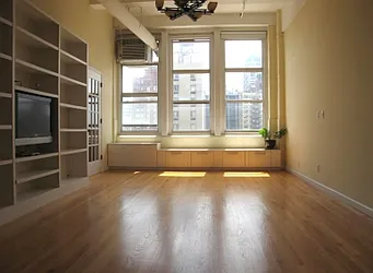 Rented by Warburg