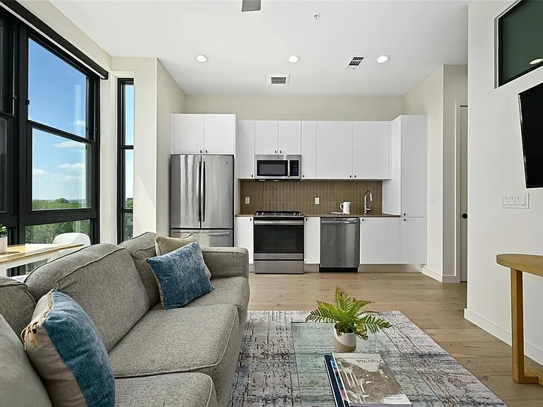 800 Embassy Dr #507 — Photo 14