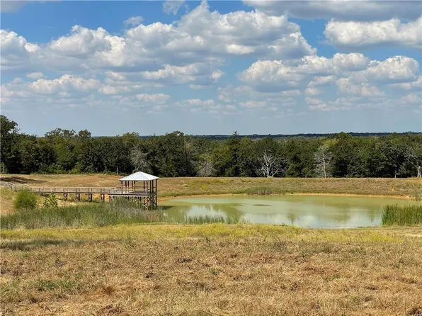 8380 Jackrabbit Ln, Bryan, TX 77808