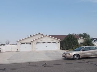 1079 Wildwood Dr, Fruita, CO 81521