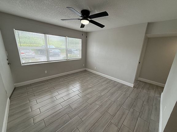 3rd image of 2112 9th Ave N APT 1