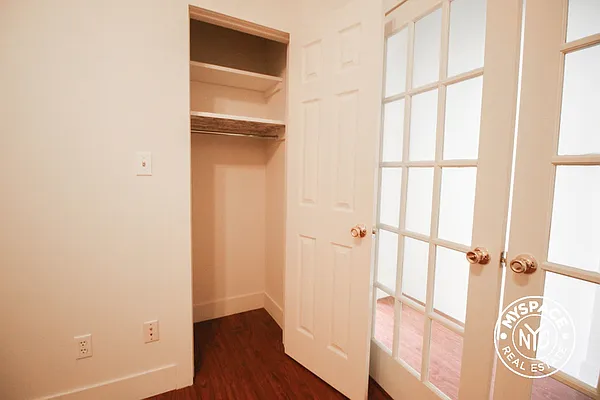 Rented by MySpaceNYC | media 6