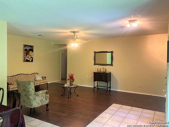 2nd image of 115 Montesito Ln