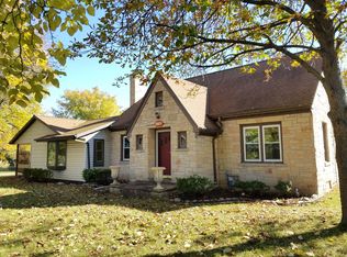 3801 S Webster Ave, Allouez, WI 54301