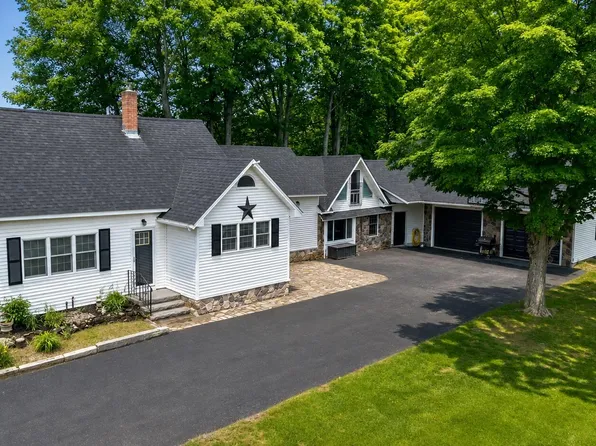 19 Stetson Road, Newport, ME 04953