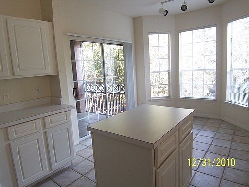 5th image of 15350 Amberly Dr Unit 4024