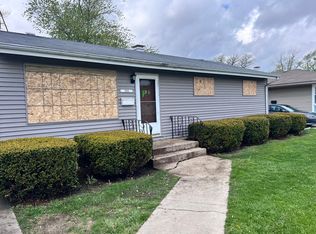 17814 Burnham Ave, Lansing, IL