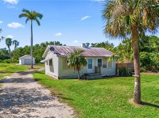1073 River Rd, North Fort Myers, FL 33903