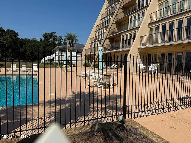 520 Beach Blvd #508 — Photo 39