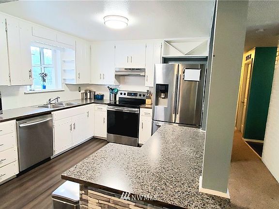 3rd image of 17311 13th Avenue Ct E