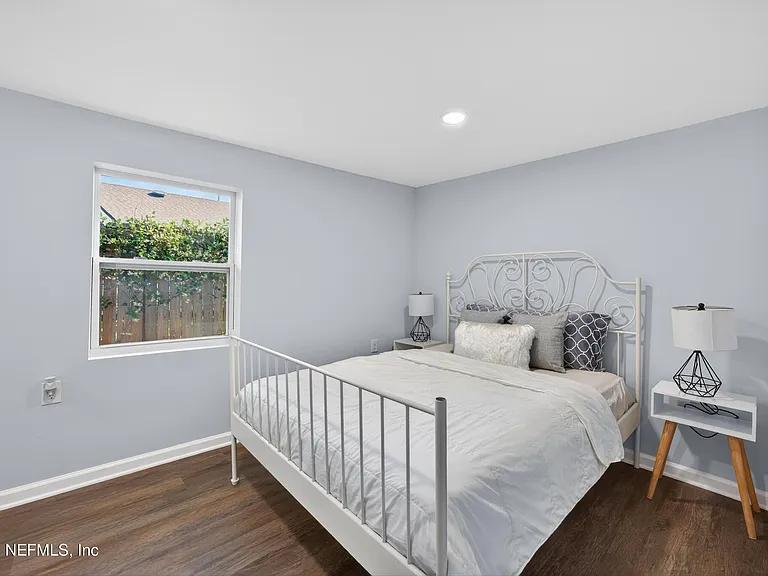 4660 French St — Photo 35