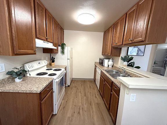 4th image of 4455 & 4465 Cherokee Ave #55.7