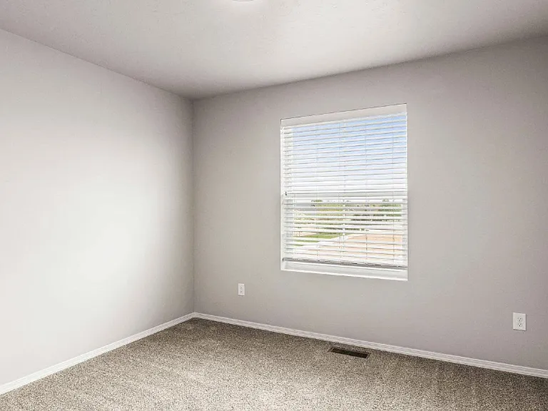 16888 Courtney Way — Photo 27