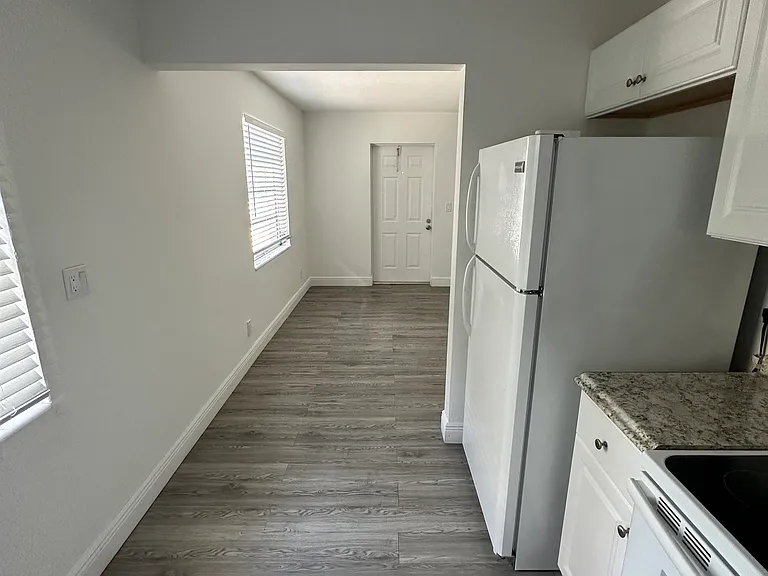 535 Spencer Dr #8 — Photo 5