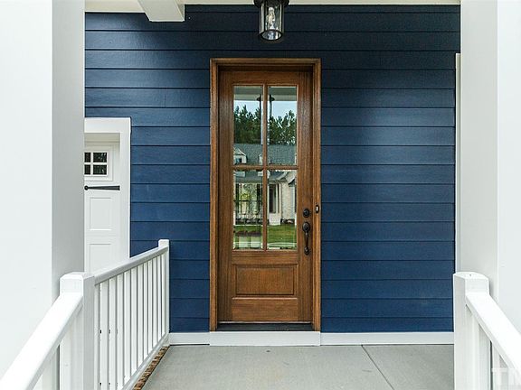 4th image of 2204 Meadowcreek Dr #319