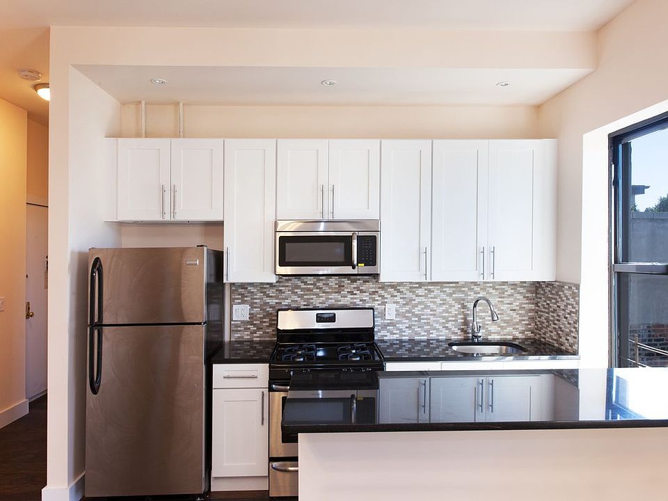 1st image of 561 Lenox Ave #45