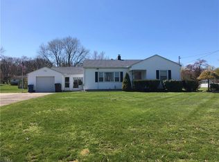 70 N House Dr, Akron, OH 44319