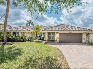 9760 NW 10th St, Plantation, FL 33322