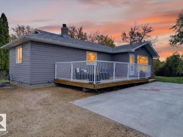 53203 Range Road 220, Strathcona County, AB T8E 2B5