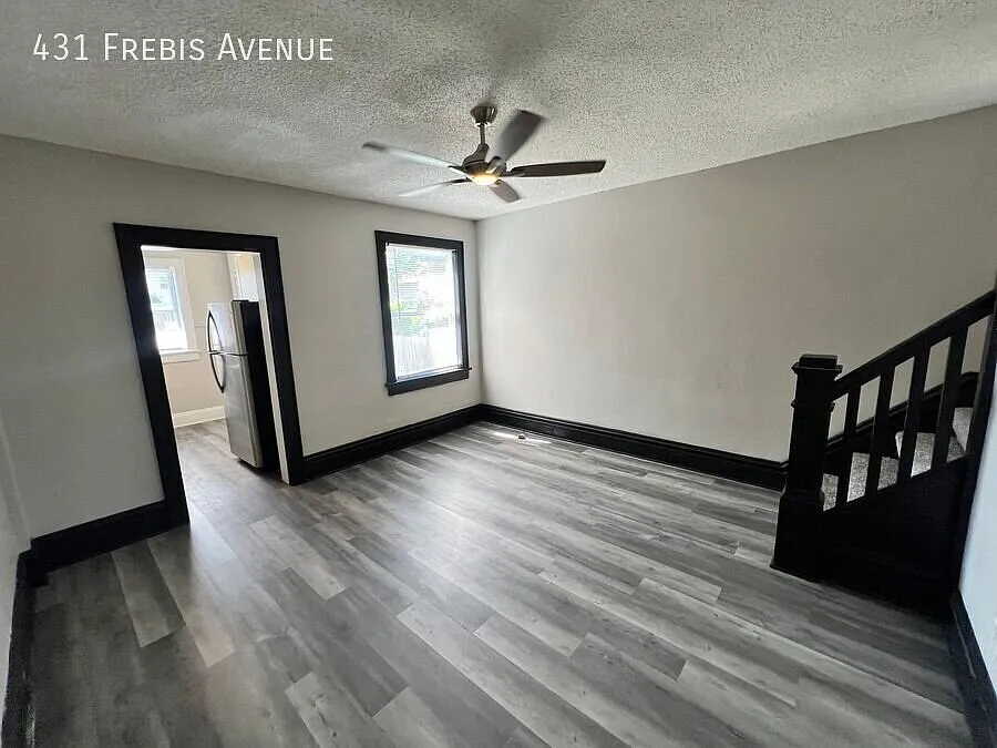 2 Bedroom Townhouse Merion Village — Photo 4