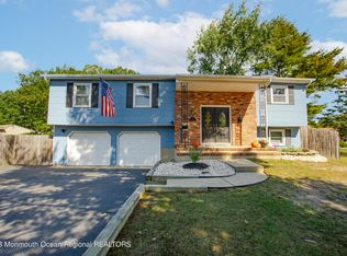 29 Dutch Valley Rd, Howell, NJ 07731