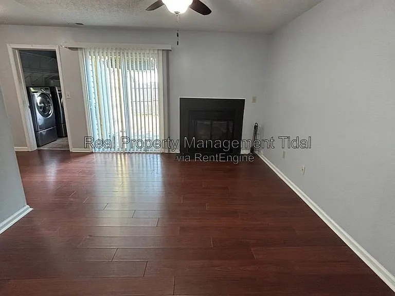 639 Biltmore Dr — Photo 13