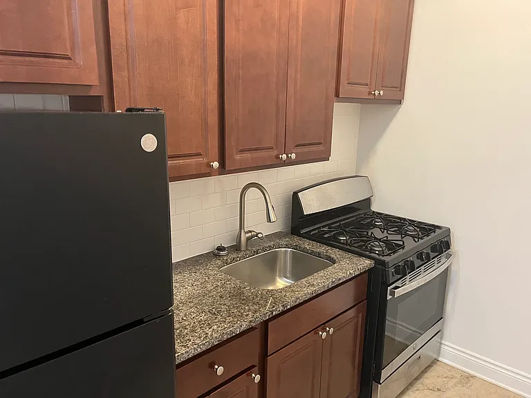 6108 S University Ave #301 — Photo 13
