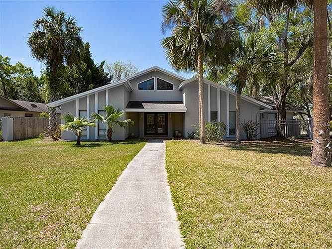 1st image of 317 Riverbend Blvd