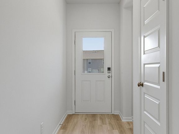5th image of 564 Trinity Way