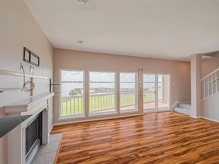 10 Mariner Village Dr — Photo 11