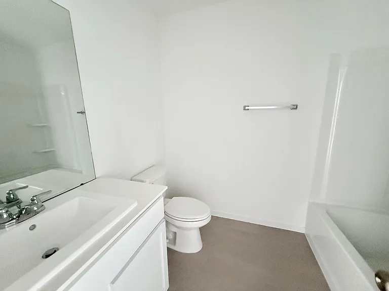 6611 Water Oak Green Ln — Photo 14