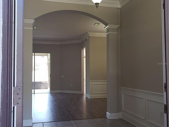 4th image of 25638 Ferdinand Ct