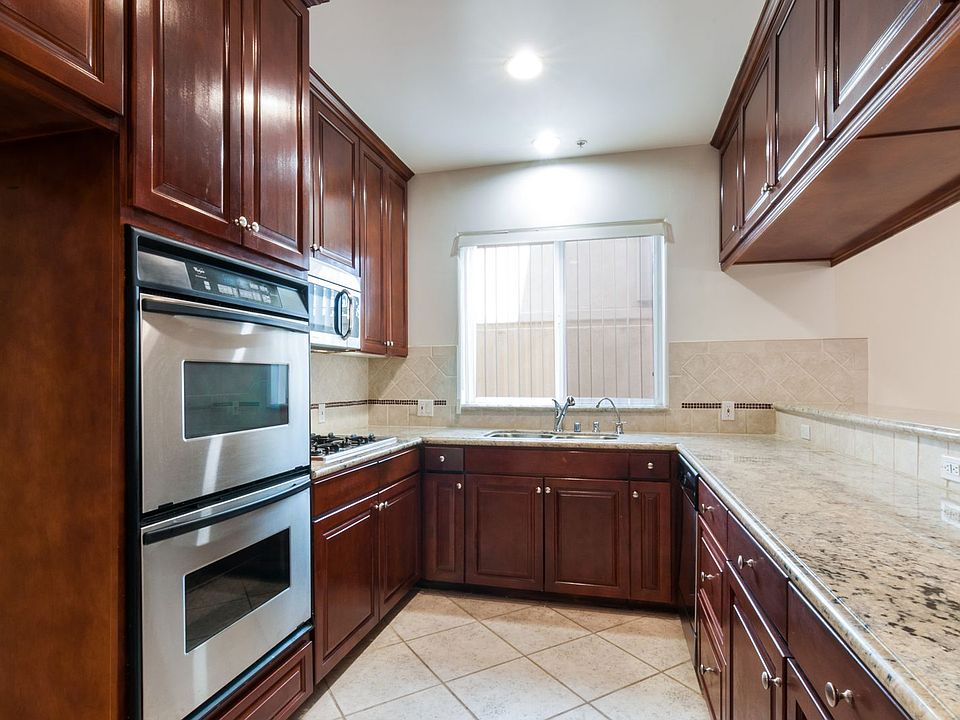 1st image of 2306 Fox Hills Dr APT 102